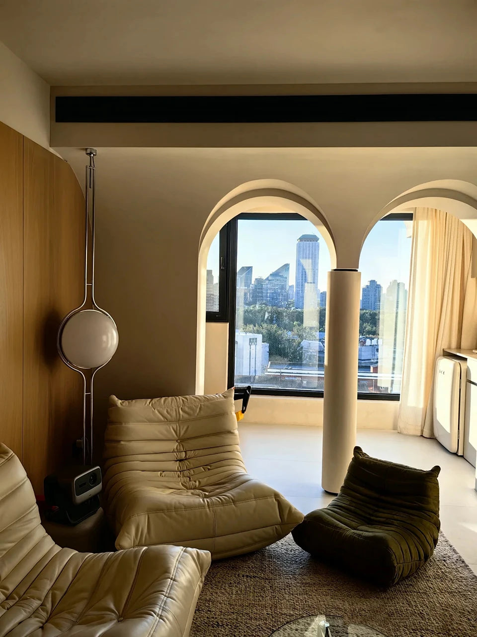 Nordic LED Garrault Delord Floor Lamp Chrome Metal White Acrylic Ball Floor Light Living Room Hotel Room Sofa Decoration Lamp